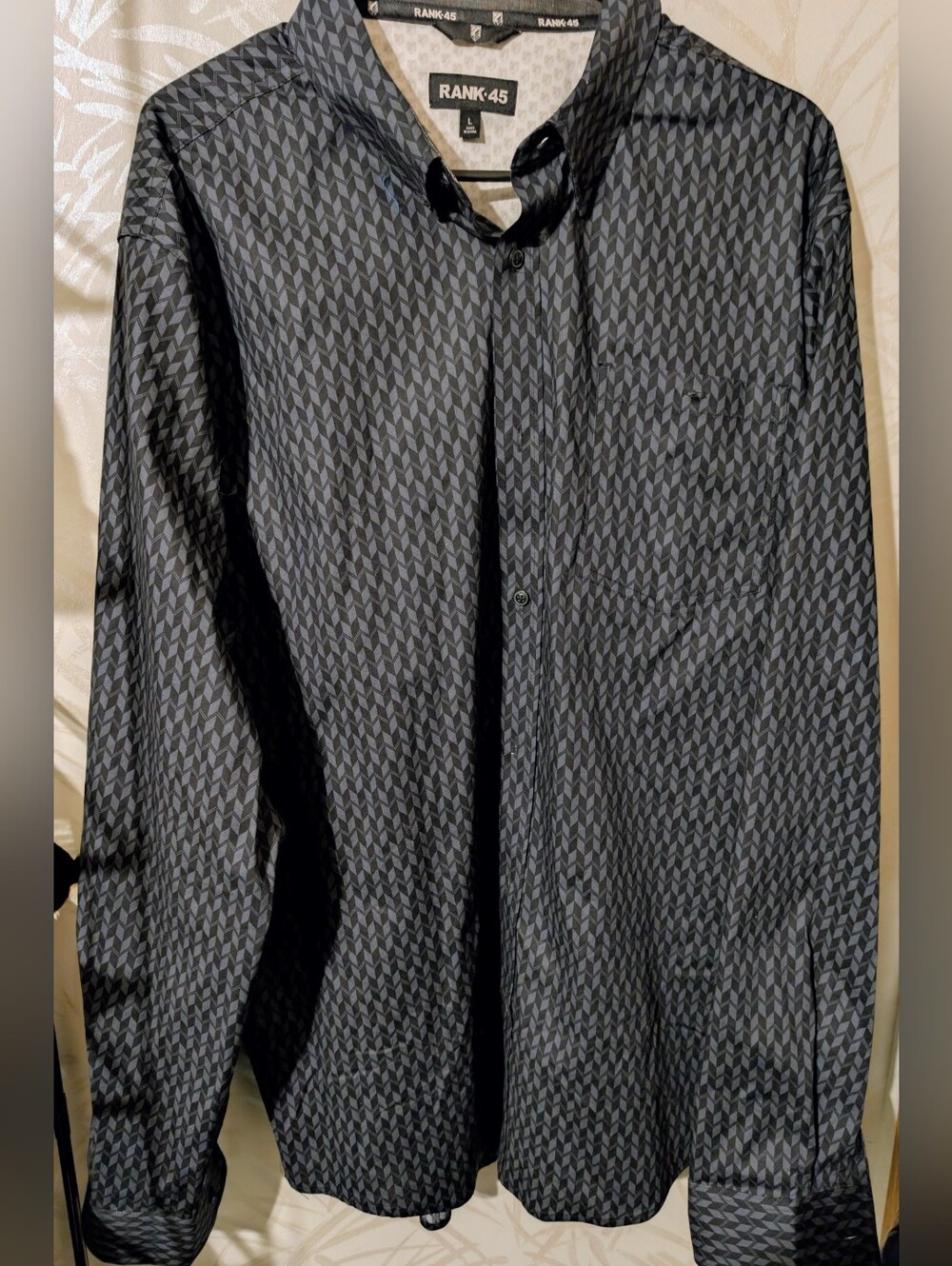 NWOT Rank 45 Men's Black And Dark Grey Geometric Button Down Dress Shirt Size L